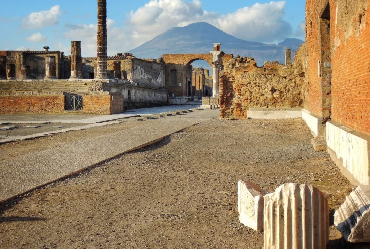 Through Pliny’s Eyes: The Last Hours of Pompeii