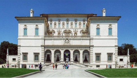 Join art historian Federica on an immersive virtual exploration of the Villa Borghese