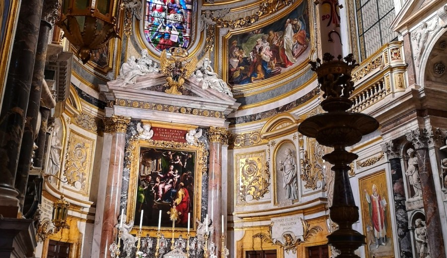 A Private Christmas Stroll in Rome: Festive Fun in the Eternal City