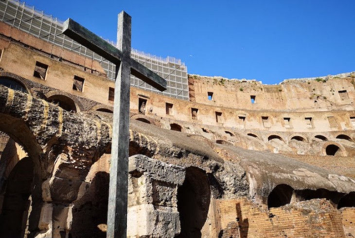 The Via Crucis in Rome: How to Attend the Easter Tradition at the Colosseum