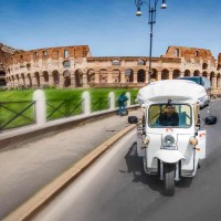 Private Tuk Tuk Tour of Rome - image 7