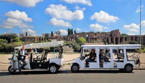 Private Evening Tuk Tuk Tour of Rome - image 2