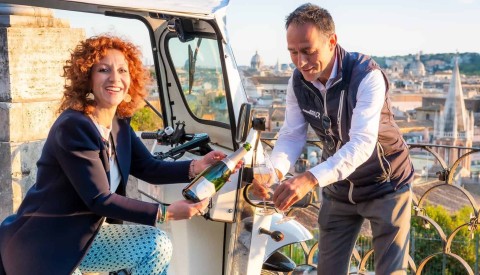 Private Evening Tuk Tuk Tour of Rome - image 1