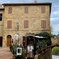 Pienza & Montepulciano Tour with Wine Tasting and Farm Lunch - image 5